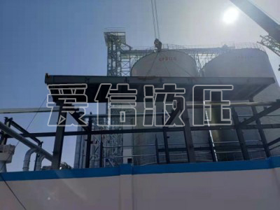 翻板卸車(chē)機(jī)